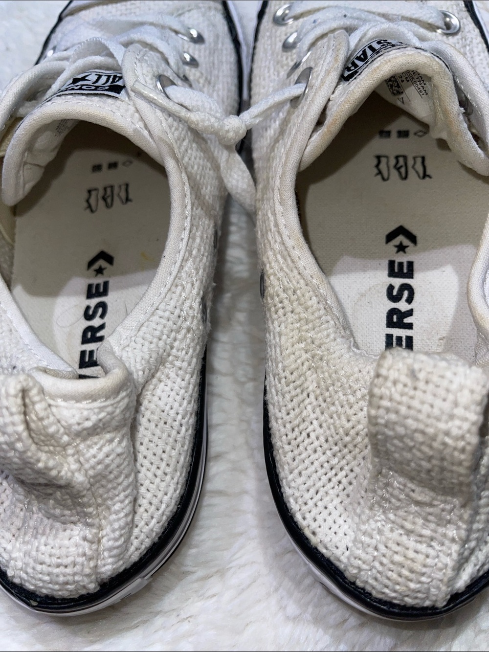 Converse - Picture 9 of 10